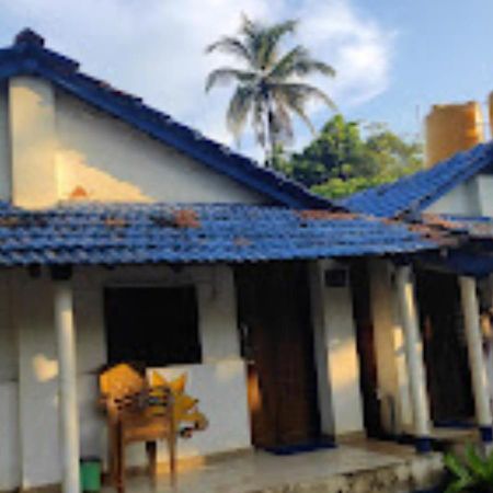 R K Beach Cottage โกการ์นา ภายนอก รูปภาพ
